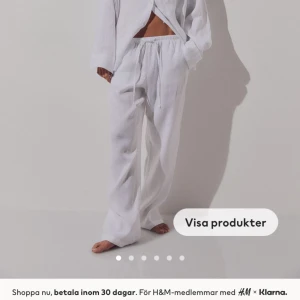 Linnebyxor  - Mitt andra par! Dessa är i str s men stretchiga.