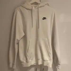 Snygg Nike hoodie köpt på JD sport  
