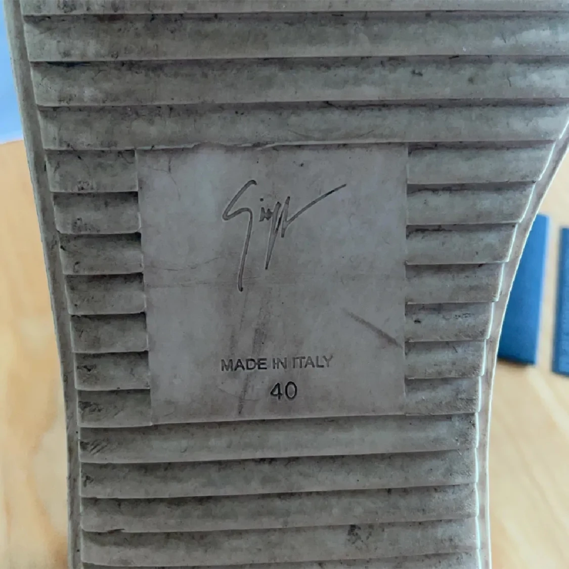 Guiseppe Zanotti 40 - 90