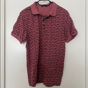 Pikétröja  - En piké tröja från LCW casual i storlek M.