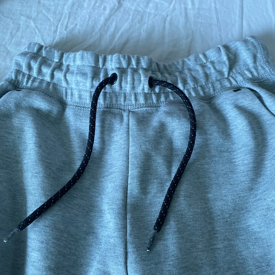 Nike tech byxor - 90