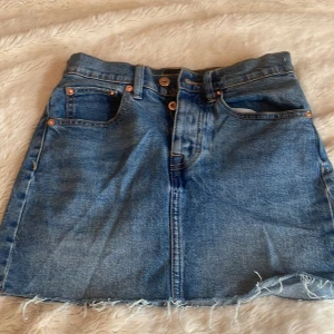 Jeans kjol  - Denna snygga Jens kjol ❤️