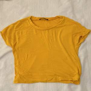 Stretchy t-shirt in great condition 