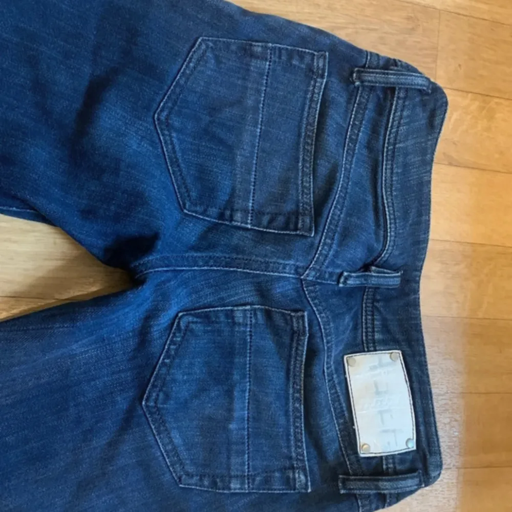  Låg midja dieseln jeans i superfint skick, kan tyvärr inte ta bild på då de inte passar mig ❤️. Jeans & Byxor.