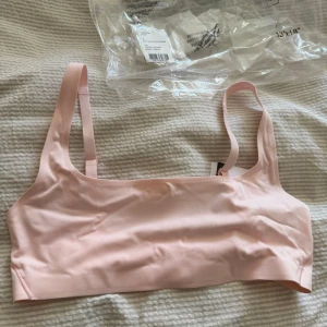 Lululemon sport-bh  - Aldrig använd Säljes pga fel storlek 