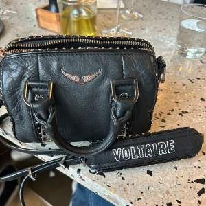 Zadig väska - Kommer inte till användning längre, mycket kvar att ge 💘