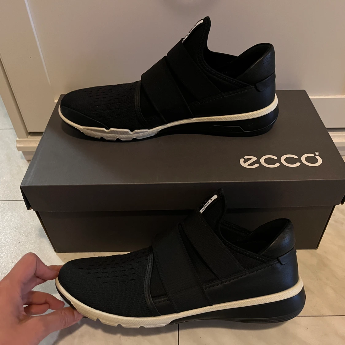 Black sneakers from Ecco - 91