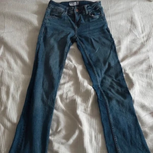 Bootcut jeans - Super snygga och sköna bootcut jeans😍