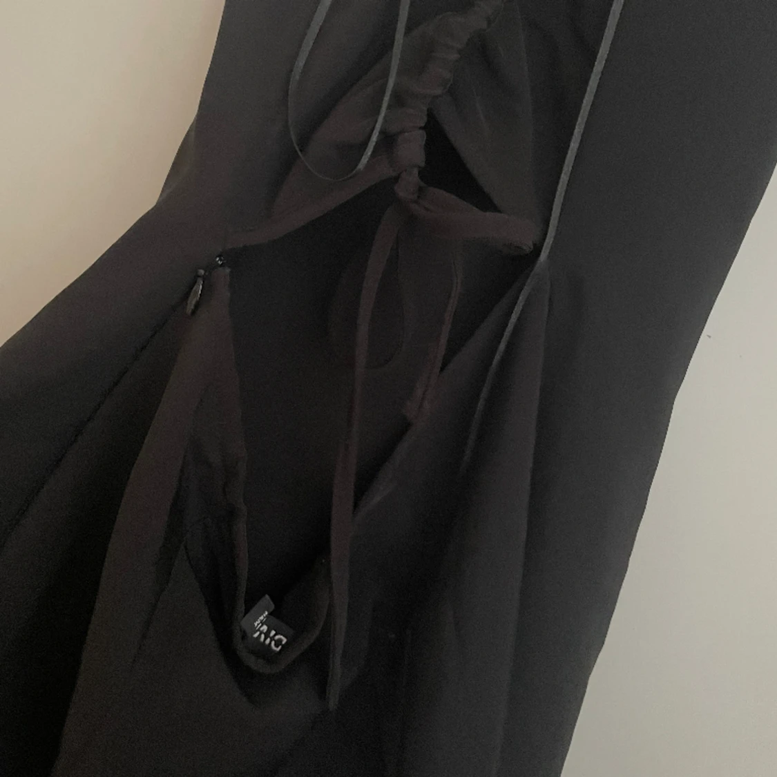 fin och kort H&M klänning som aldrig använts ! - 90