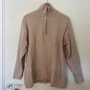 Stickad tröja  - Superfin och skön tröja! 