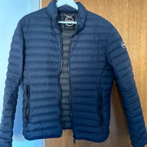 Colmar Jacka - Colmar jacka i väldigt bra skick. Storlek S. Vid frågor kom gärna dm.