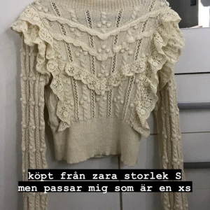 Tröja/blus - Jätte fin tröja från zara, får ingen användning av den längre sjukt fin på!!