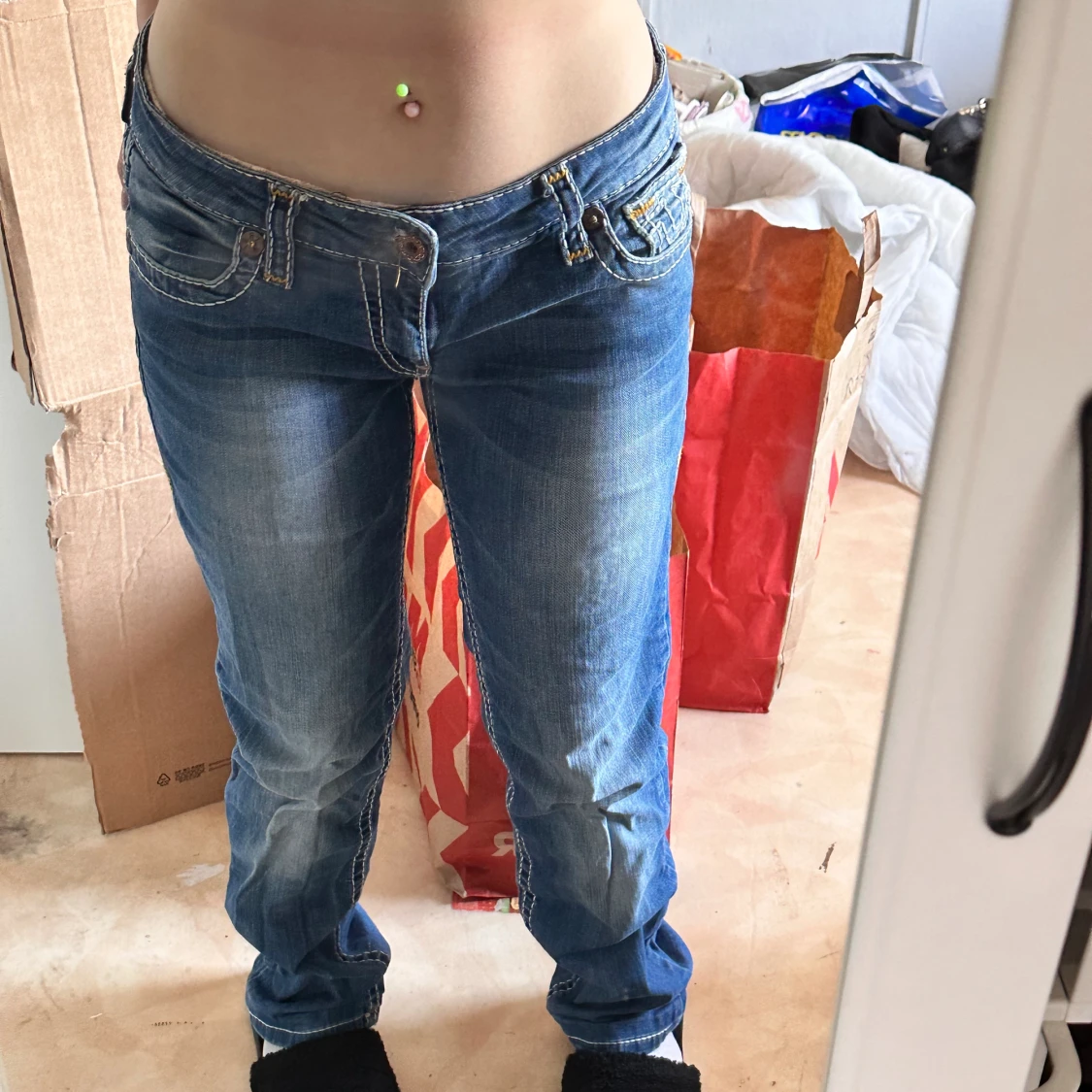 Snygga lågmidjade jeans - 92