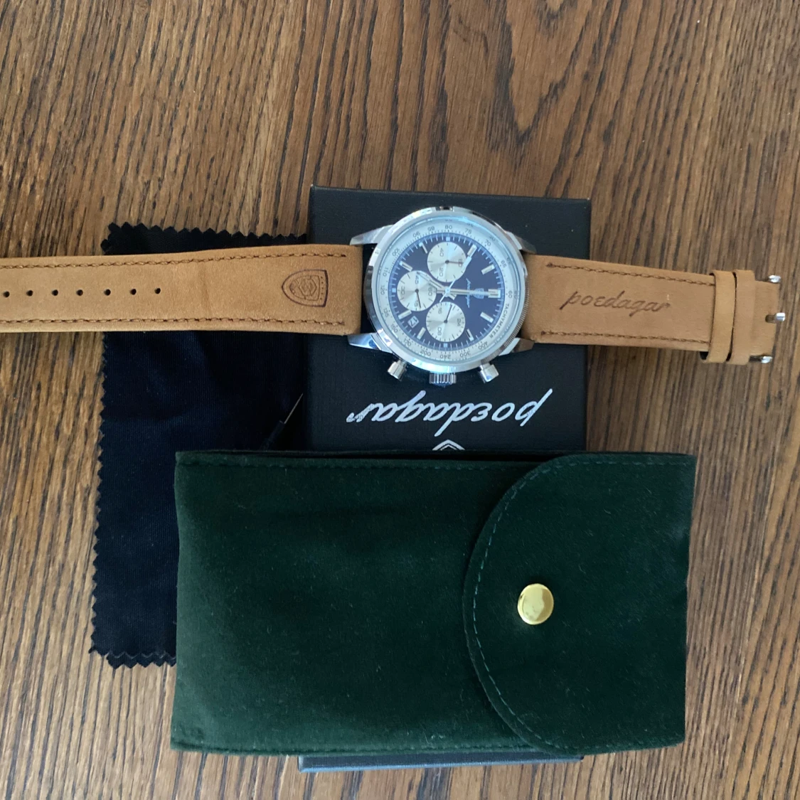 Fin läder klocka säljes  - 91