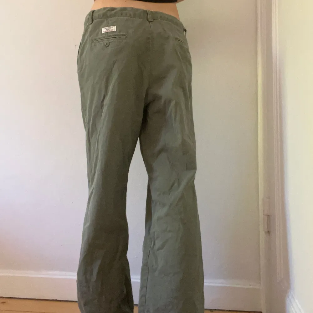 Chinos från Ralph lauren! Så snygg passform 😍är 175 cm. Jeans & Byxor.