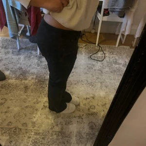 Hilfiger jeans  - Fina jeans från hilfiger, skriv för fler bilder och pris kan diskuteras💕