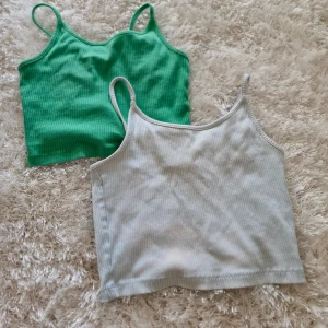 2 cropp topps - 2 cropp topps i bra skick båda för 99kr