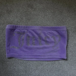 Juicy topp  - En lila topp i storlek, 36.