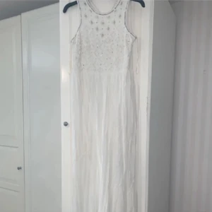 Bröllops/Balklänning - Otroligt snygg och elegant klänning använd ett par timmar