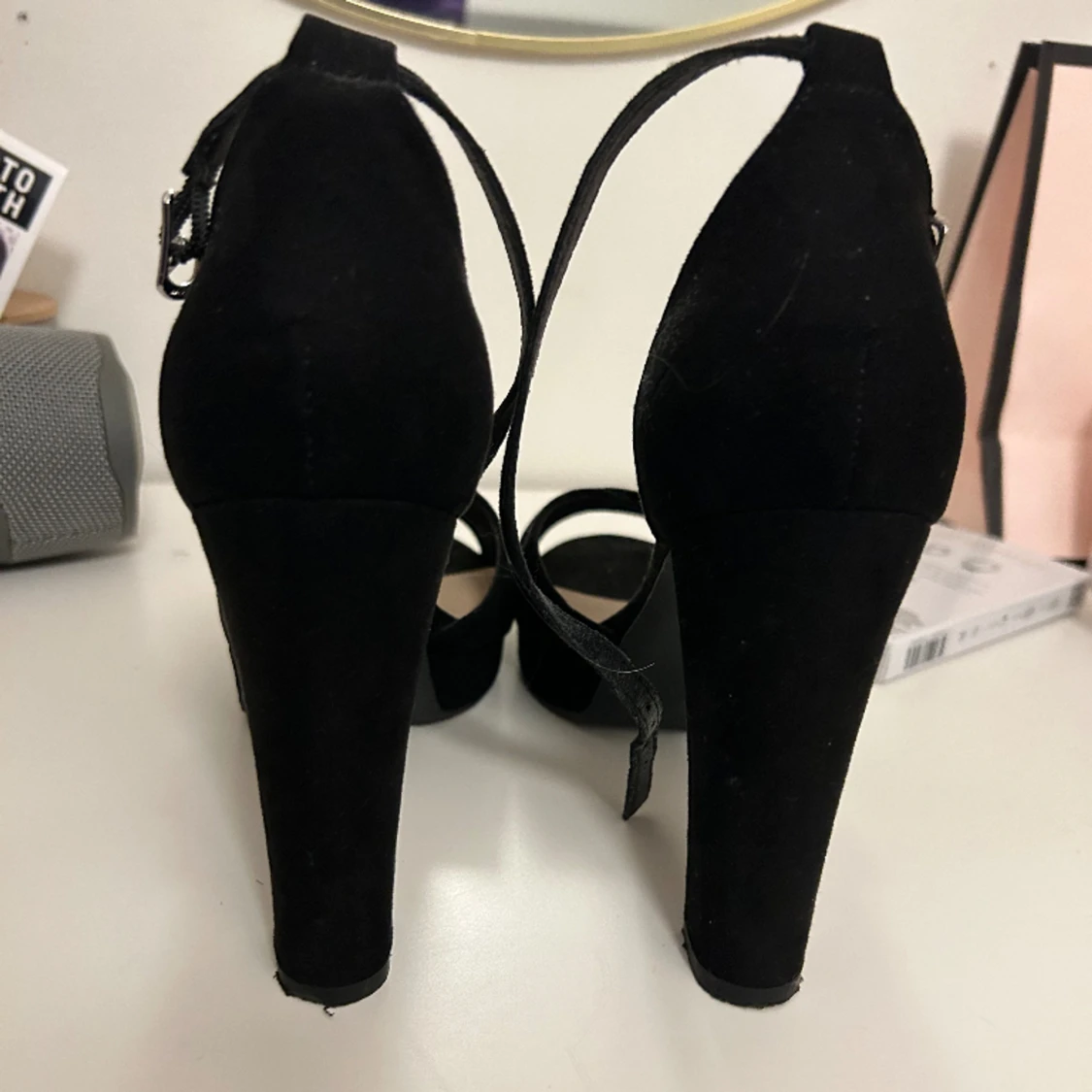 Svarta klackskor - 91