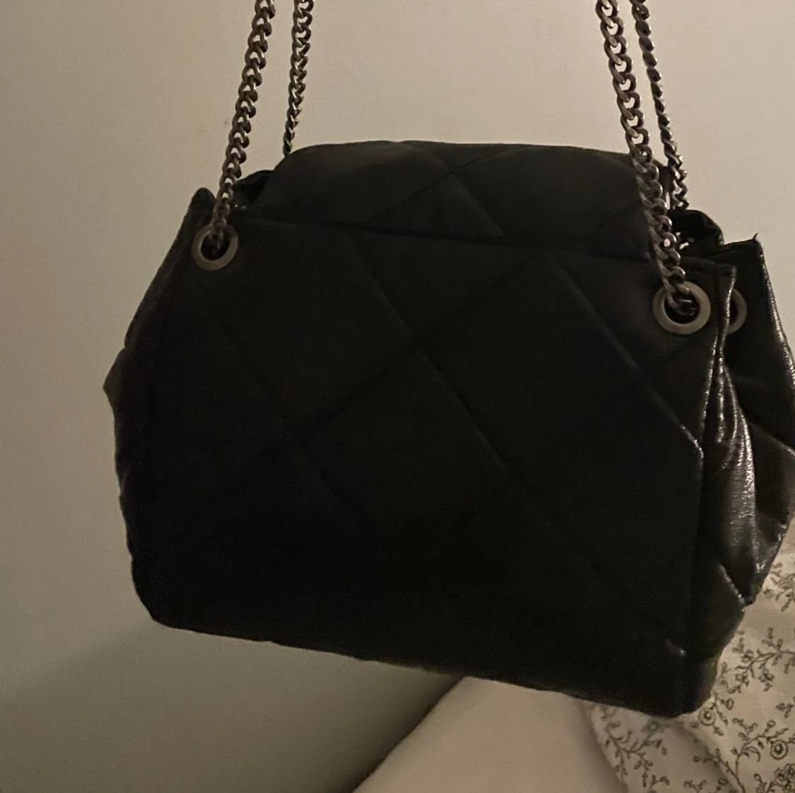 Svart väska  - 91