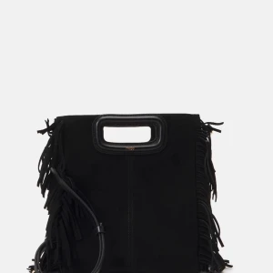 Maje väska  - Säljer min super fina svarta Maje väska som jag köpte 2023! Jag hsr även kedjan!🥰🥰