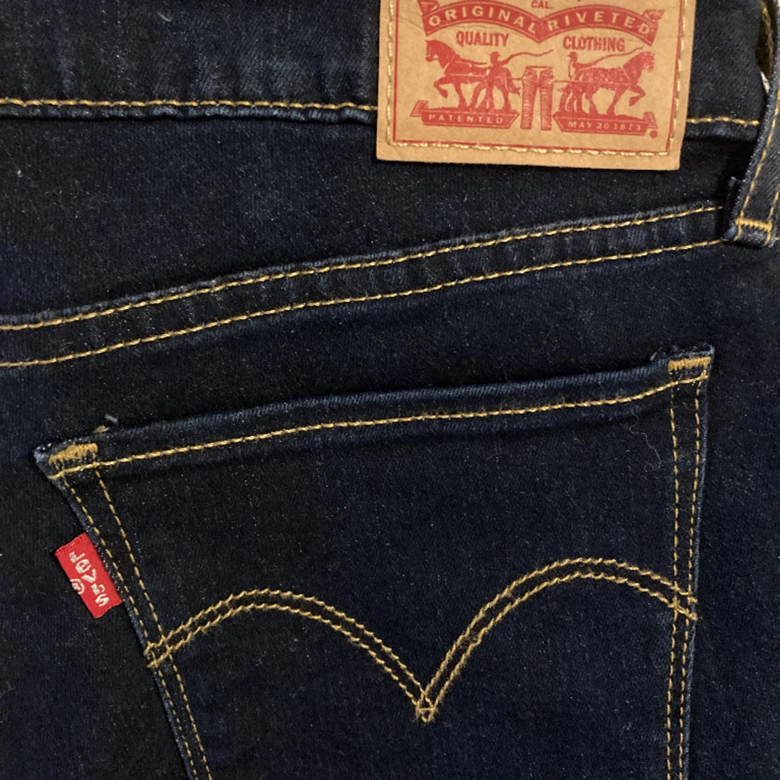 Knappt använda Levis Jeans Skinny  - 90
