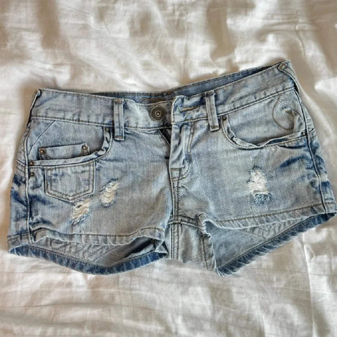 Lågmidjade jeans shorts