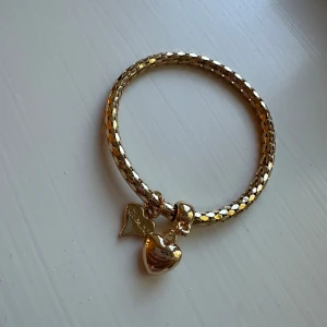 Guld armband  - Guldarmband aldrig använt🩷