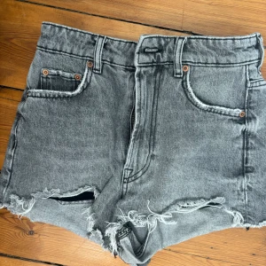 Zara jeans shorts - Säljer dessa jättesnygga jeans shorts
