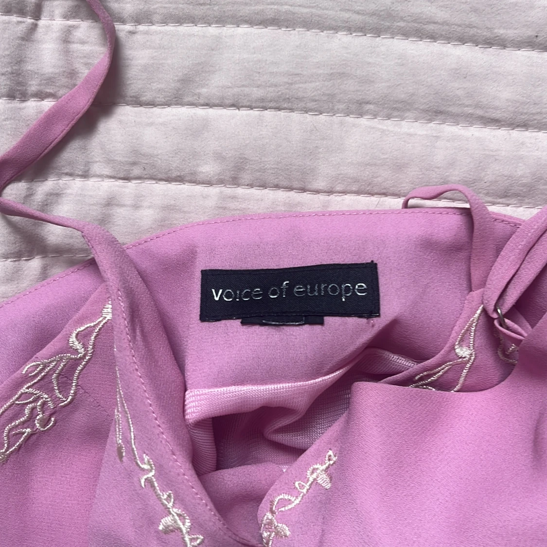 Somrig rosa klänning ❣️💕 - 90