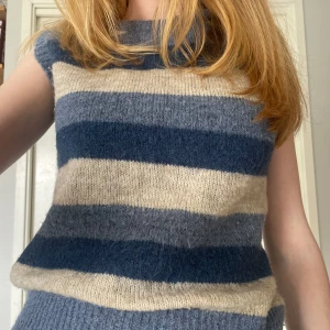 Gullig topp - Supergullig, original pris 550kr
