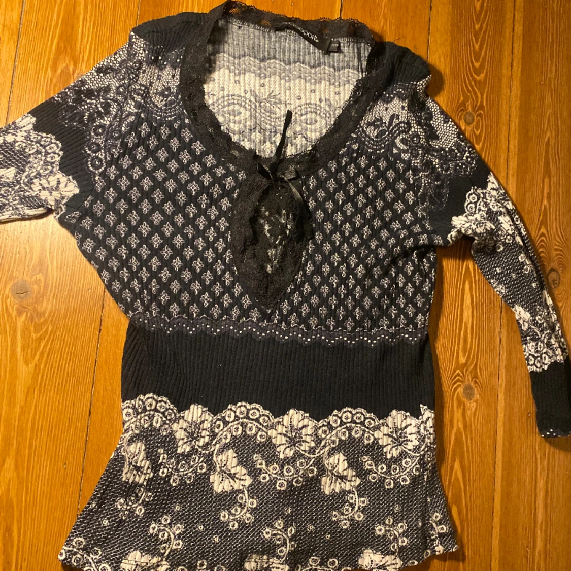 Söt tröja med coola detaljer