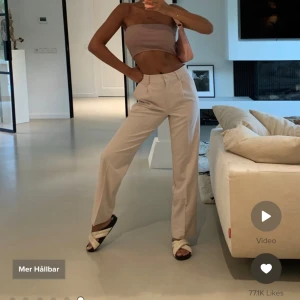 Kostymbyxor nakd - Kostymbyxor från nakd, ny pris 599kr, säljer för 250kr, kommer inte till användning 