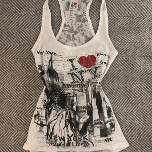 Y2k linne - Galet snyggt y2k linne med coola detaljer.