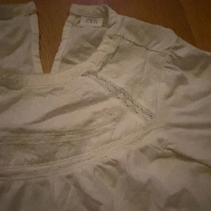 Sommar t shirt  - En jätte fin sommar tröja. Köpte i somras, använda den mycket men fortfarande i bra skick. ♥️💋