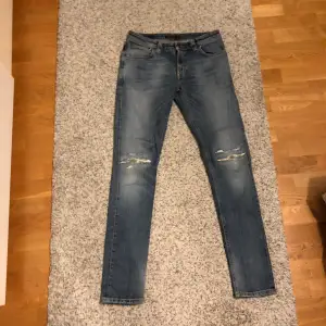 Snygga och trendiga grisch jeans 