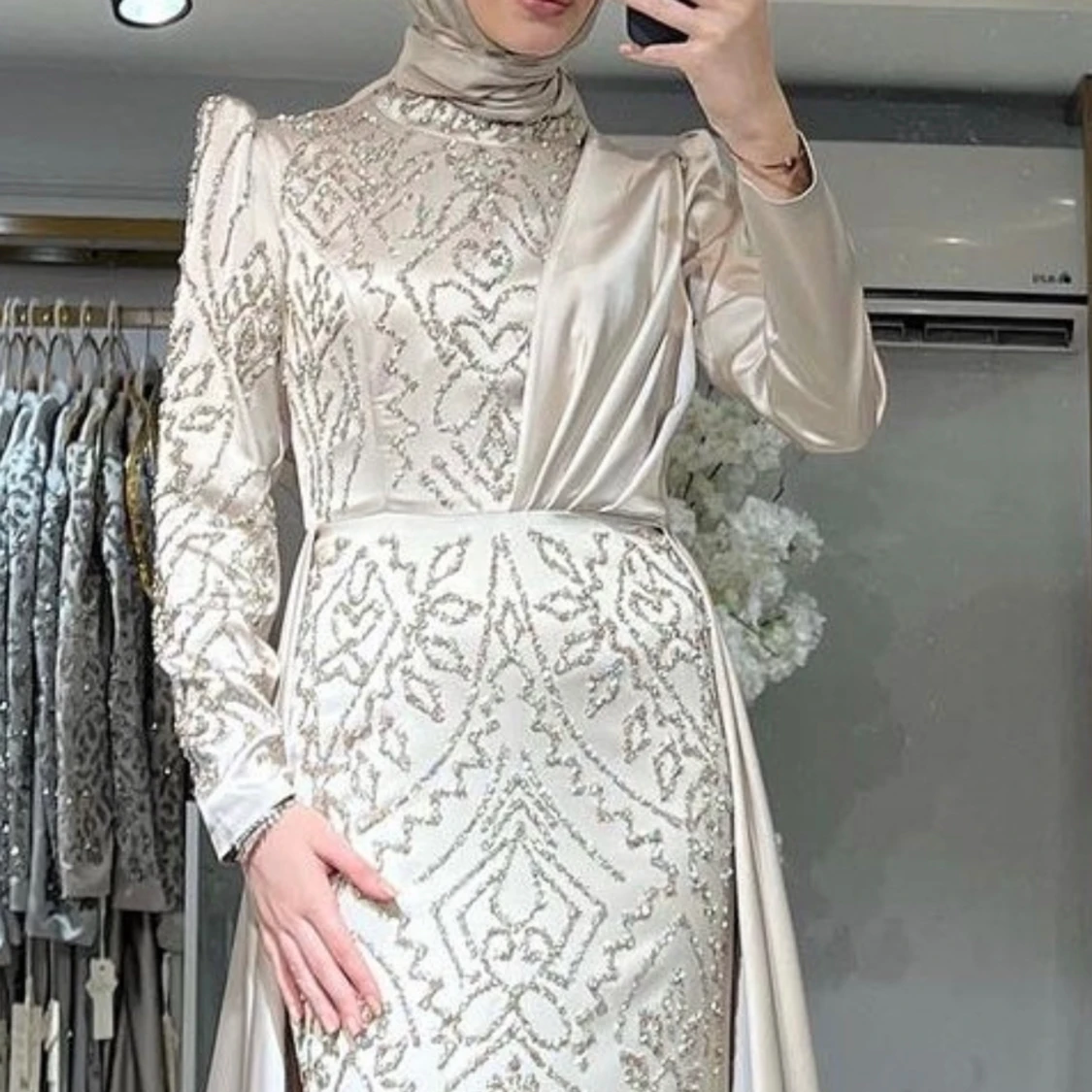 Helt ny festklänning  - 90