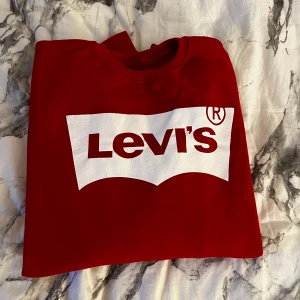 Levis - Använder inte längre