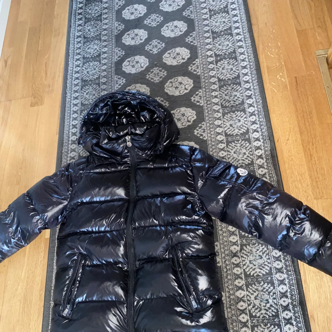 Moncler jacka - 90