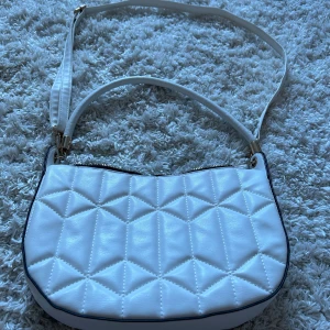 Väska  - Fin väska 