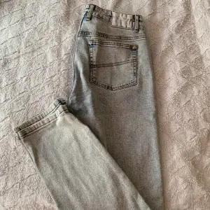Raka jeans från Asos, bra skick:)