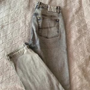 Jeans - Raka jeans från Asos, bra skick:)