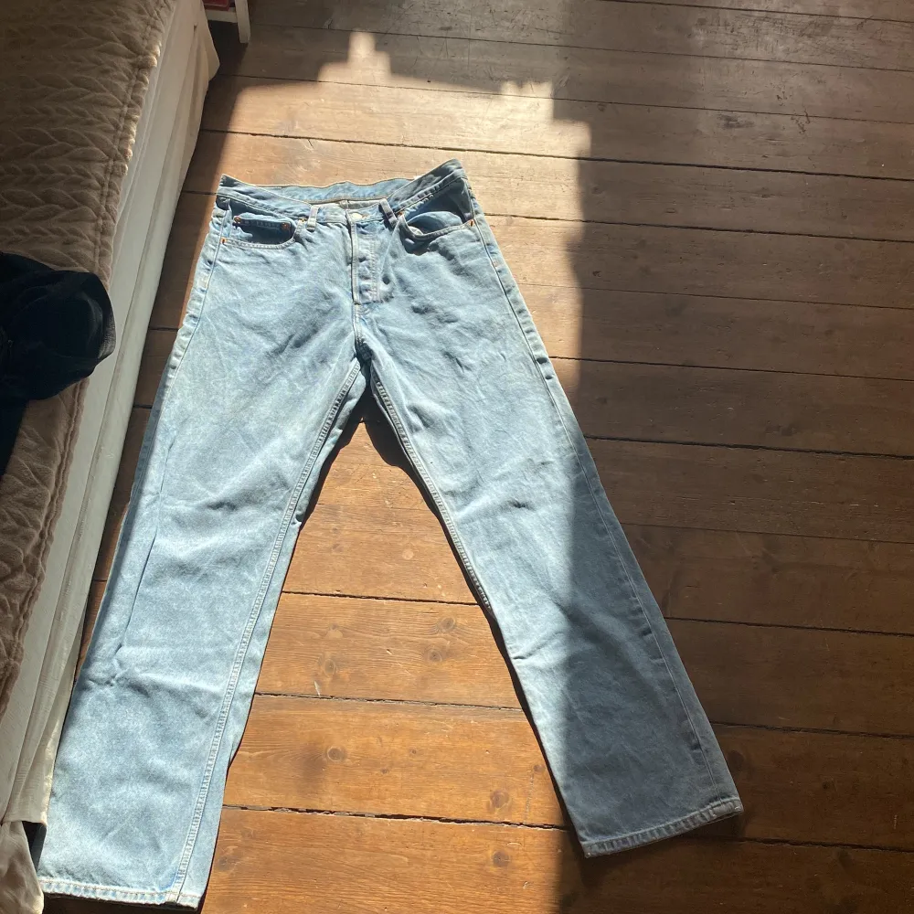 Schyssta ljusblå jeans. 32x32. Nästintill helt oanvända. Jeans & Byxor.