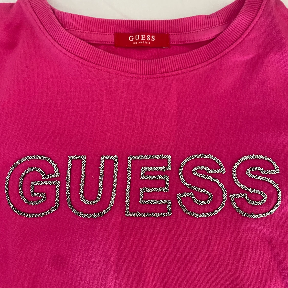 Rosa GUESS tröja - 90