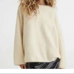 Skickad tröja - Stickad tröja