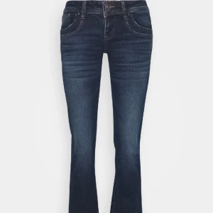 Ltb jeans - Hej, säljer mina fina Ltb jeans i modellen Valerie. Köpte här på Plick men tyvärr lite stora på mig. Skriv vid intresse❣️