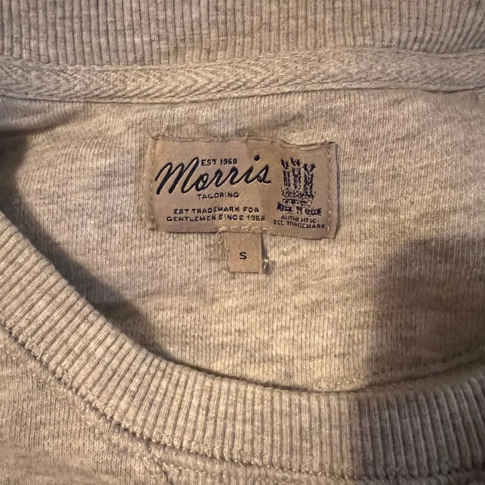 Fin sweatshirt från Morris . Tröjor & Koftor.