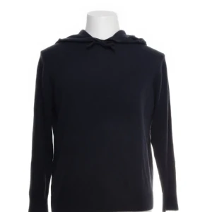 Kashmir hoodie - Kashmir liknande hoodie. Väldigt skön. Passar S. Perfekt skick.