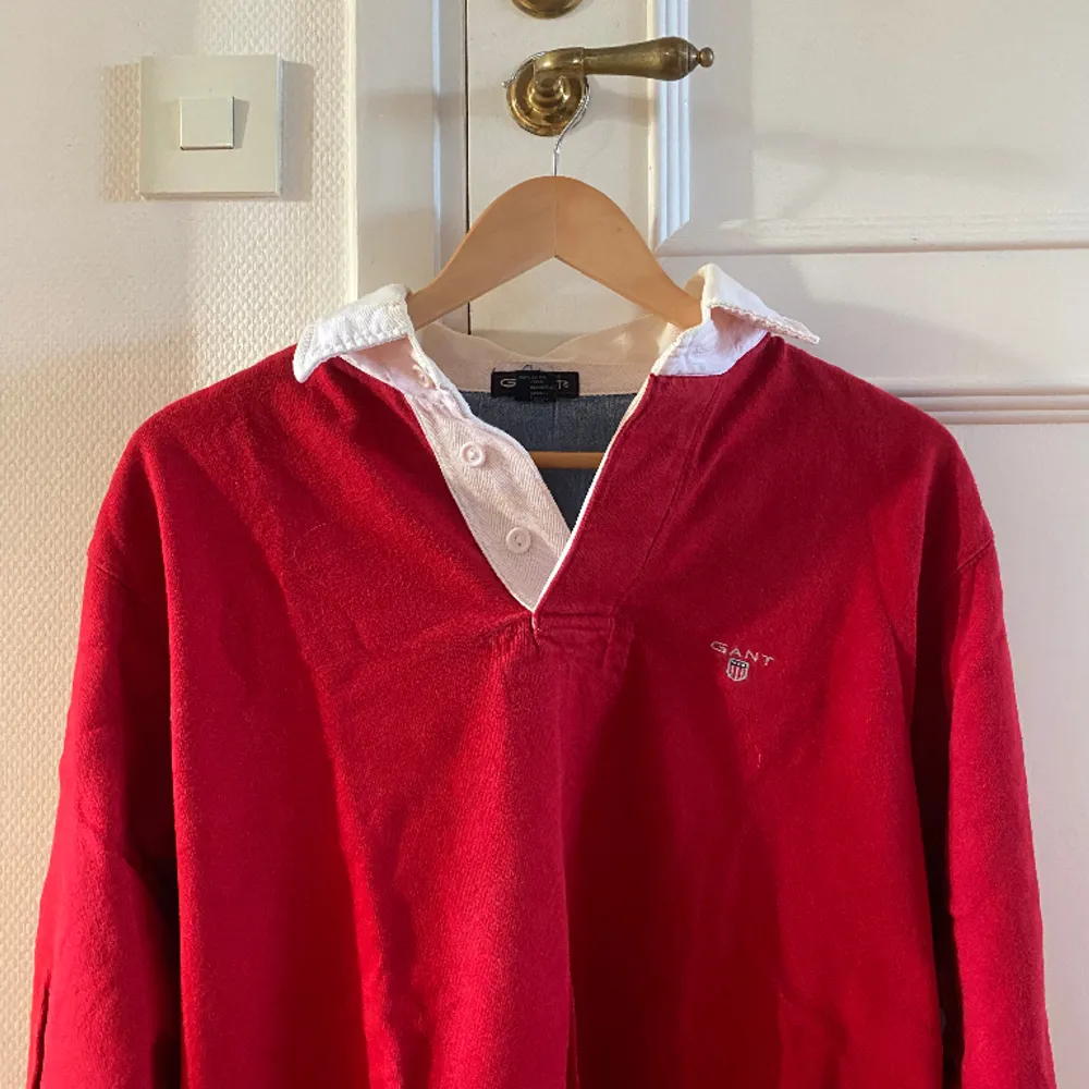 Röd gant sweatshirt ❤️. Tröjor & Koftor.